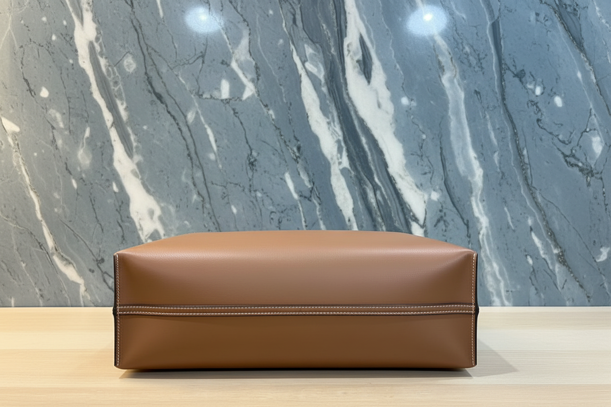 CALVIN KLEIN TOTE IN SIGNATURE LOGO BEIGE/BROWN- XL OPEN WITH LARGE ZIP POUCH & LONG STRAP