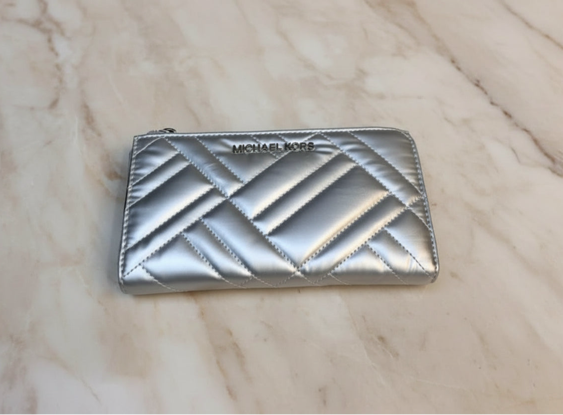 MICHAEL KORS LARGE DOUBLE ZIP BIFOLD MOBILE WRISTLET WALLET