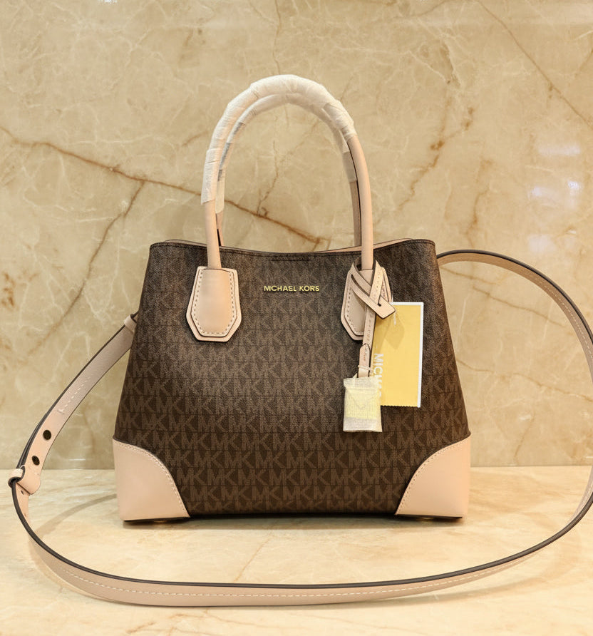 MICHAEL KORS MERCER GALLERY MEDIUM LOGO SATCHEL BAG - BROWN/SOFT PINK