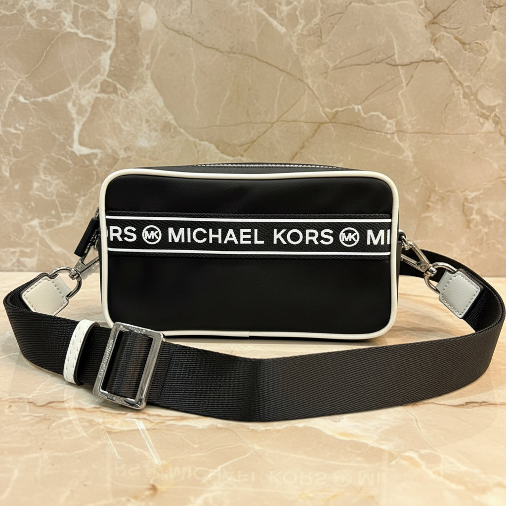 MICHAEL KORS NWT KENLY CAMERA BAG DOUBLE ZIP - NYLON