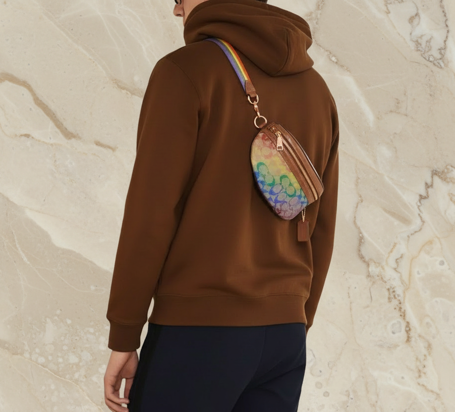 COACH BETHANY WAISTPACK/BELTBAG/BODYBAG - IN RAINBOW SIGNATURE - MISSING PRICE TAG