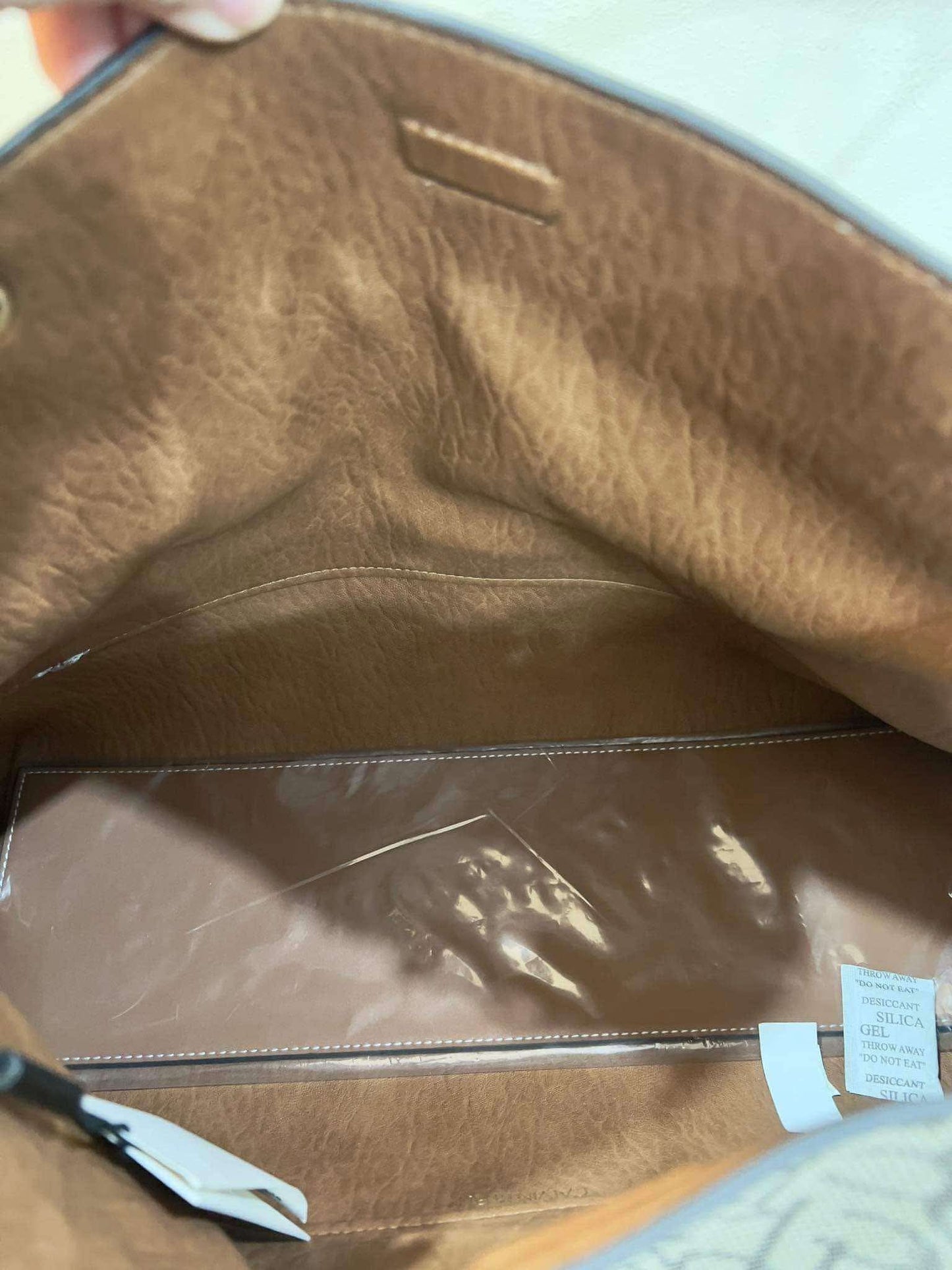 CALVIN KLEIN TOTE IN SIGNATURE LOGO BEIGE/BROWN- XL OPEN WITH LARGE ZIP POUCH & LONG STRAP