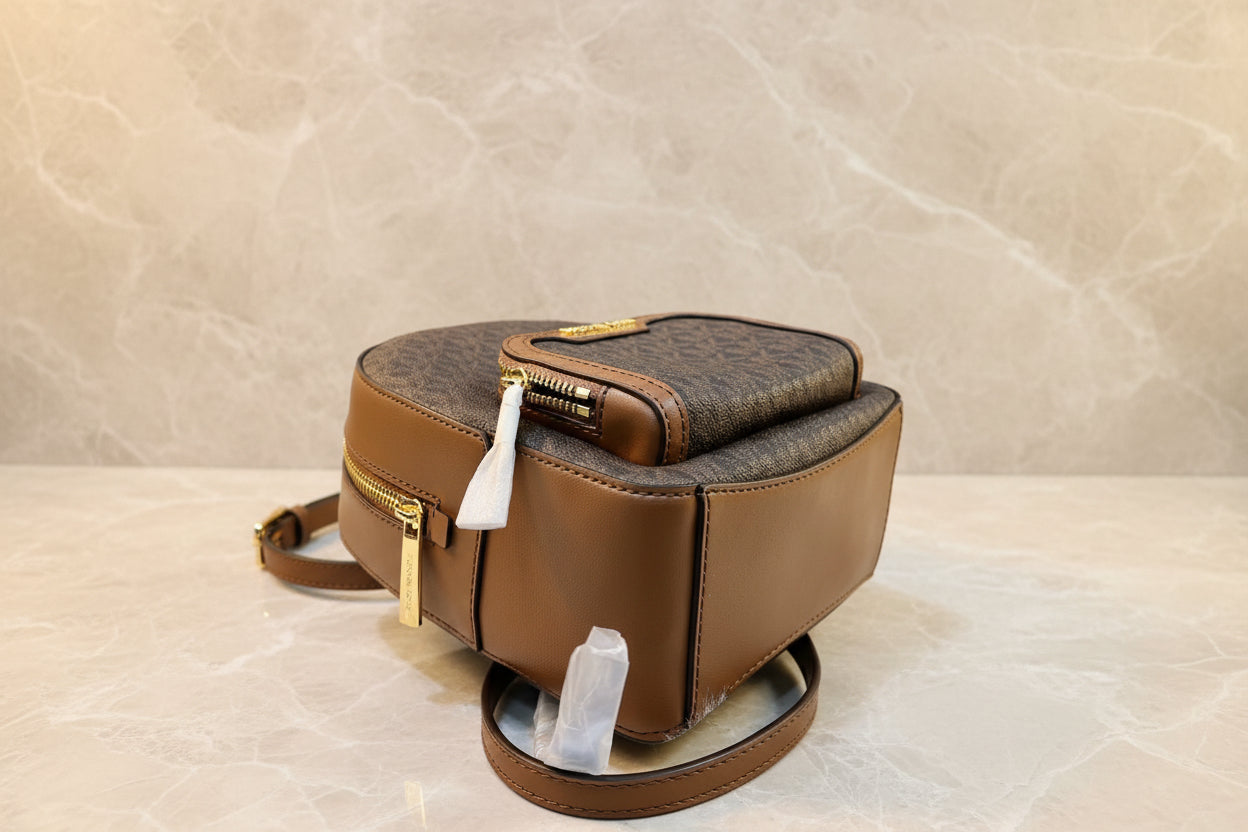 حقيبة ظهر مايكل كورس جايسي مقاس XS، لون بني مميز