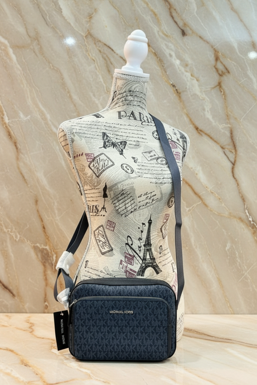 MICHAEL KORS COOPER SIGNATURE LOGO UTILITY CROSSBODY