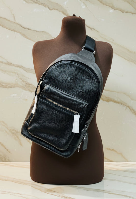 حقيبة كوتش ويست من الجلد المحبب المصقول