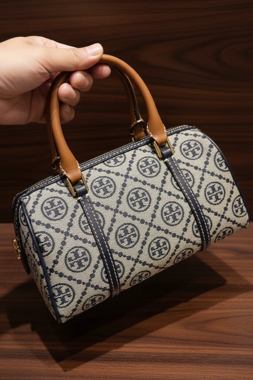 TORY BURCH PETITE BARREL/XBODY - T MONOGRAM NAVY BLUE