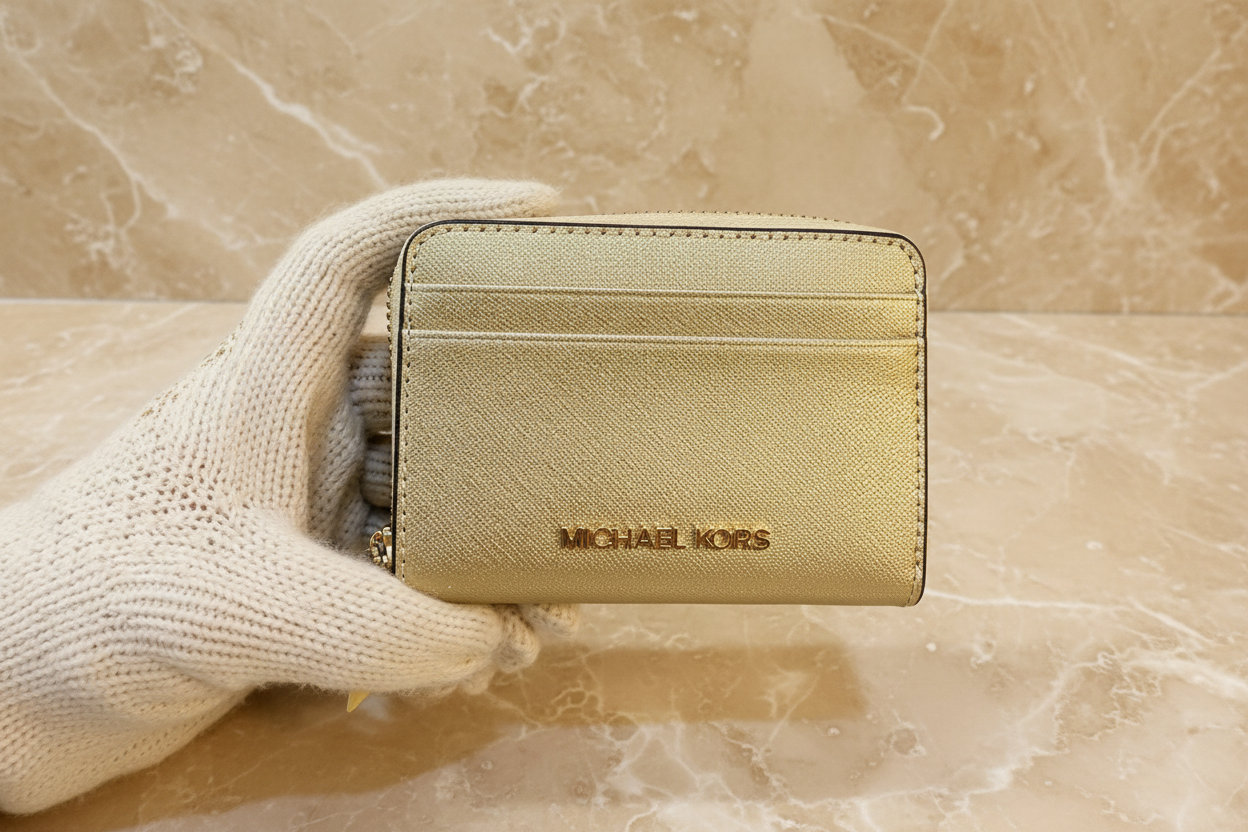 MICHAEL KORS JET SET TRAVEL ZIP AROUND CARD CASE/COIN PURSE WALLET - PALE GOLD