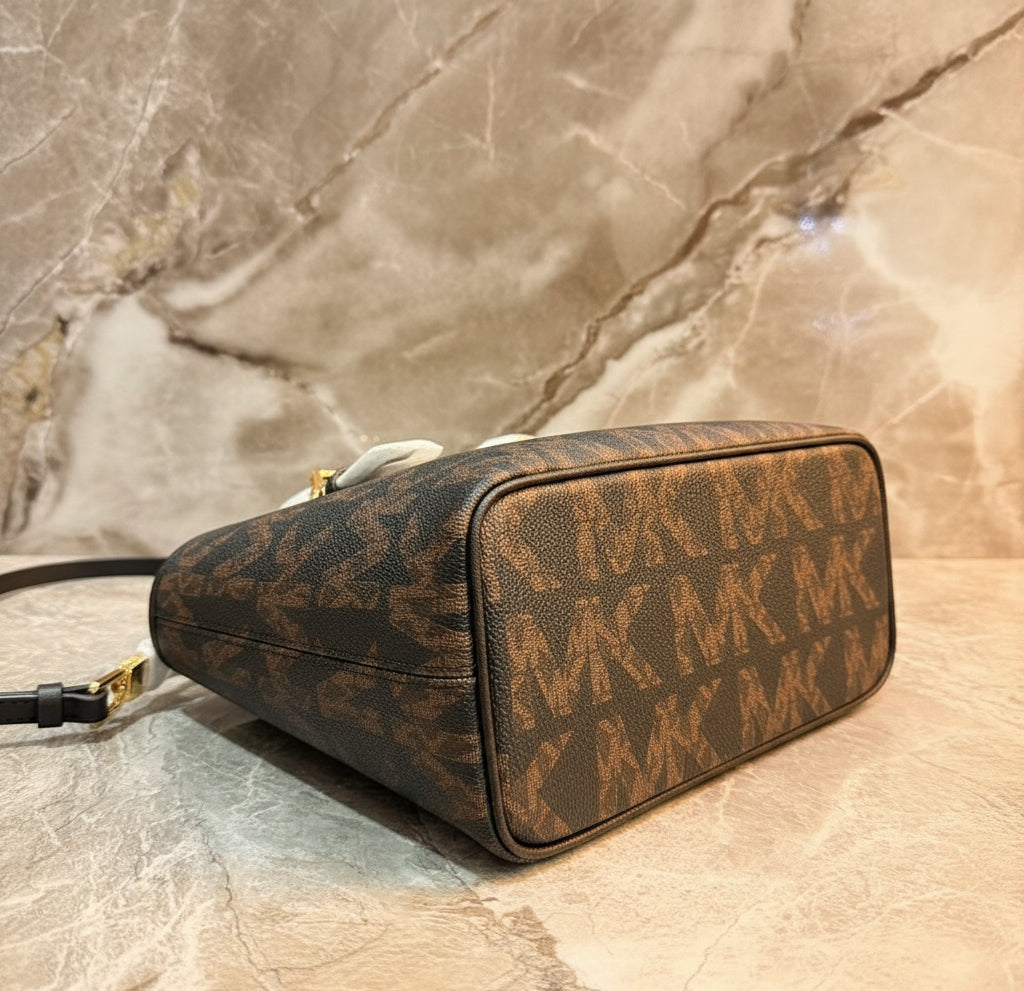 MICHAEL KORS JET SET TRAVEL ZIP TOTE XS LOGO BLACK BROWN COLOR