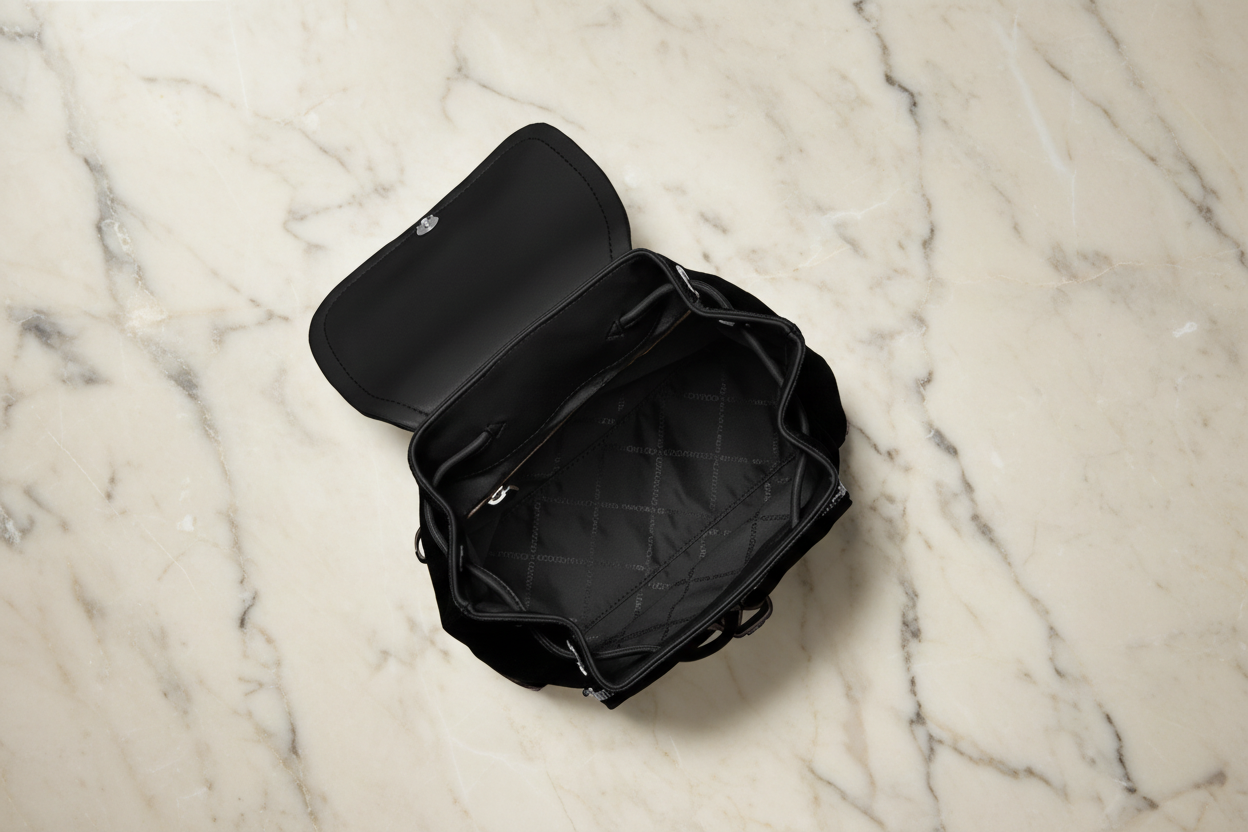 حقيبة ظهر صغيرة من مايكل كورس، مصنوعة من النايلون - أسود