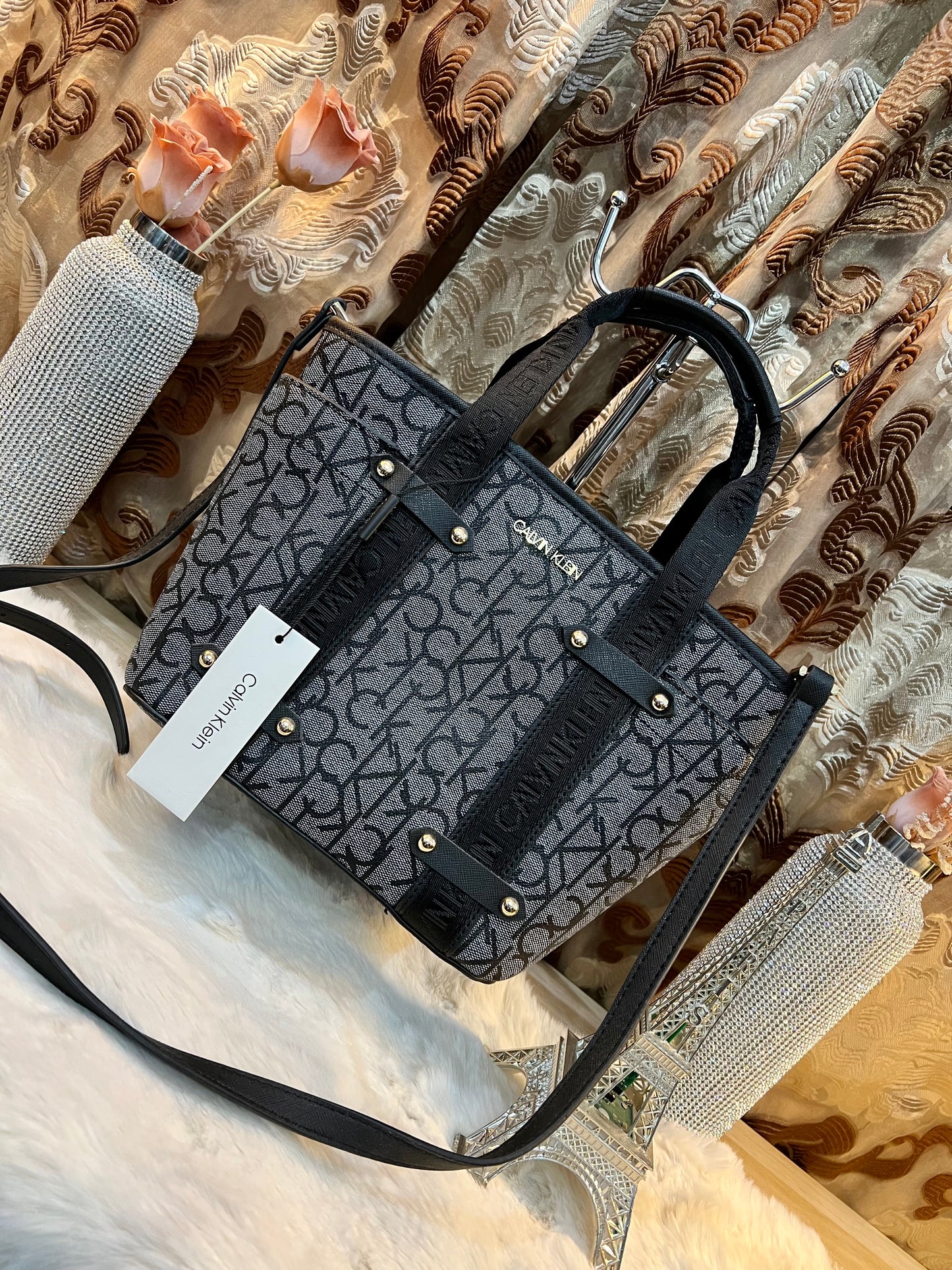 CALVIN KLEIN SATCHEL IN SIGNATURE CHARCOAL BLACK