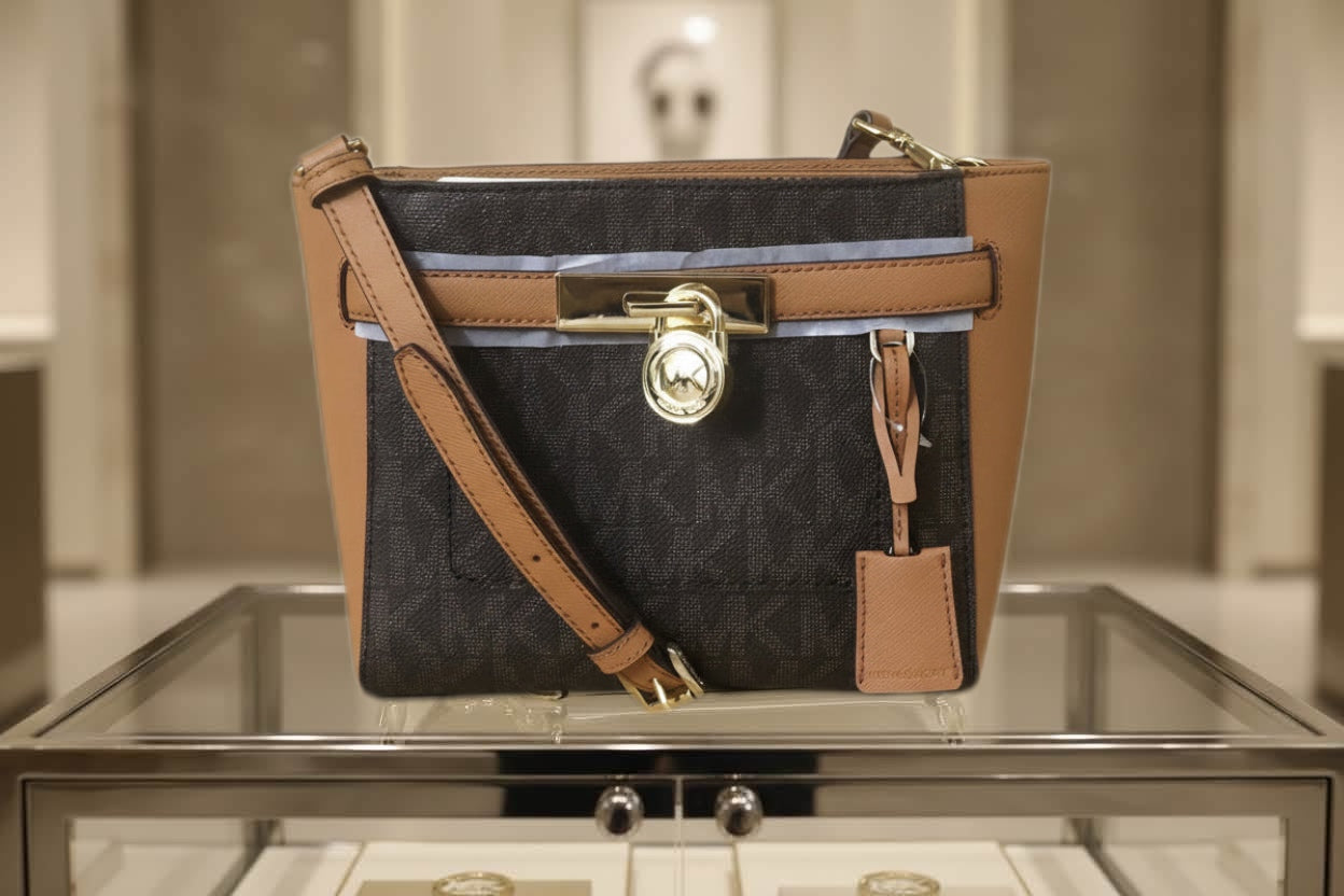 MICHAEL KORS TOP ZIP HAMILTON TRAVELLER MESSENGER BAG SMALL - SIG BROWN