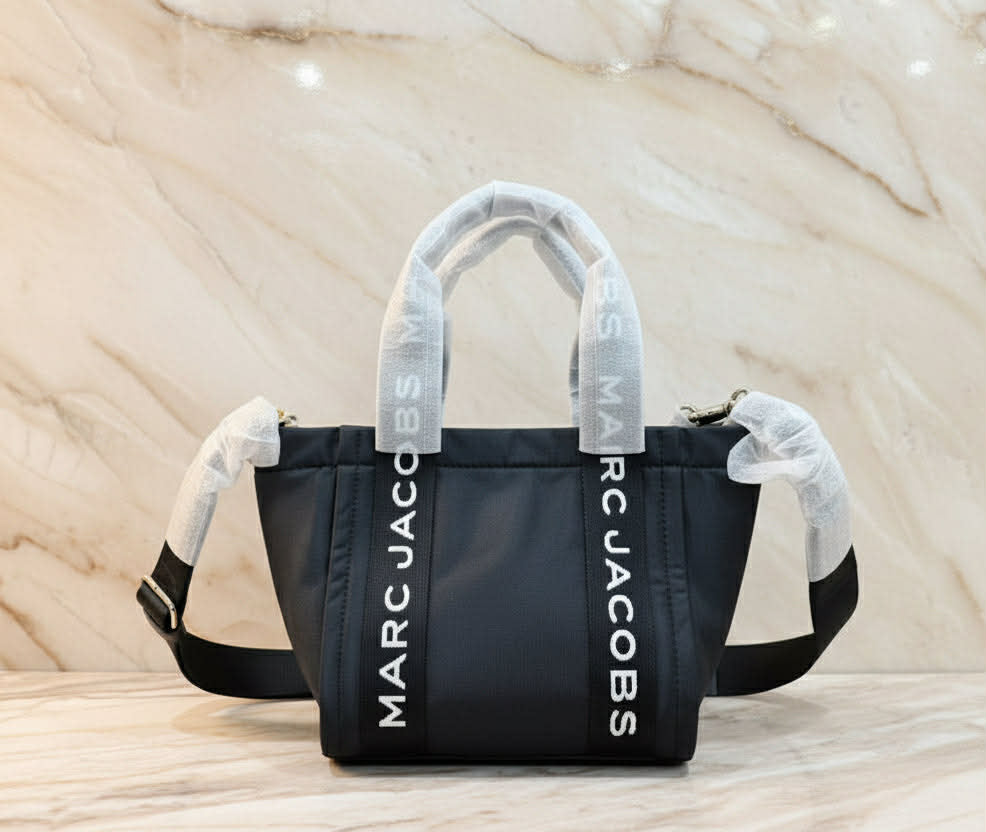 MARC JACOBS SMALL NYLON ZIP TOTE