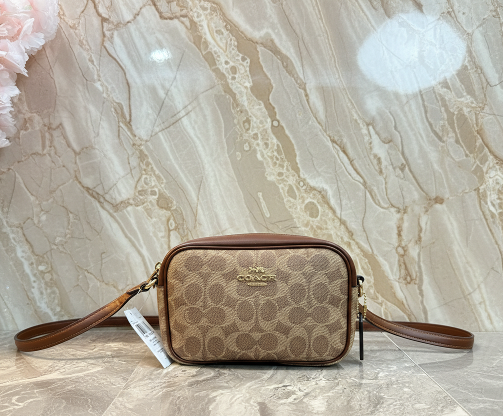 COACH MINI JAMIE - SALE‼️ WITH A TINY PEEL OFF IN FRONT - CAMERA BAG/CROSSBODY