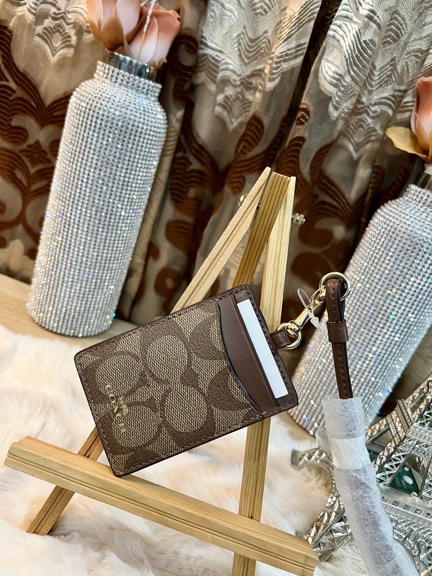 بطاقة هوية المدرب لاين يارد