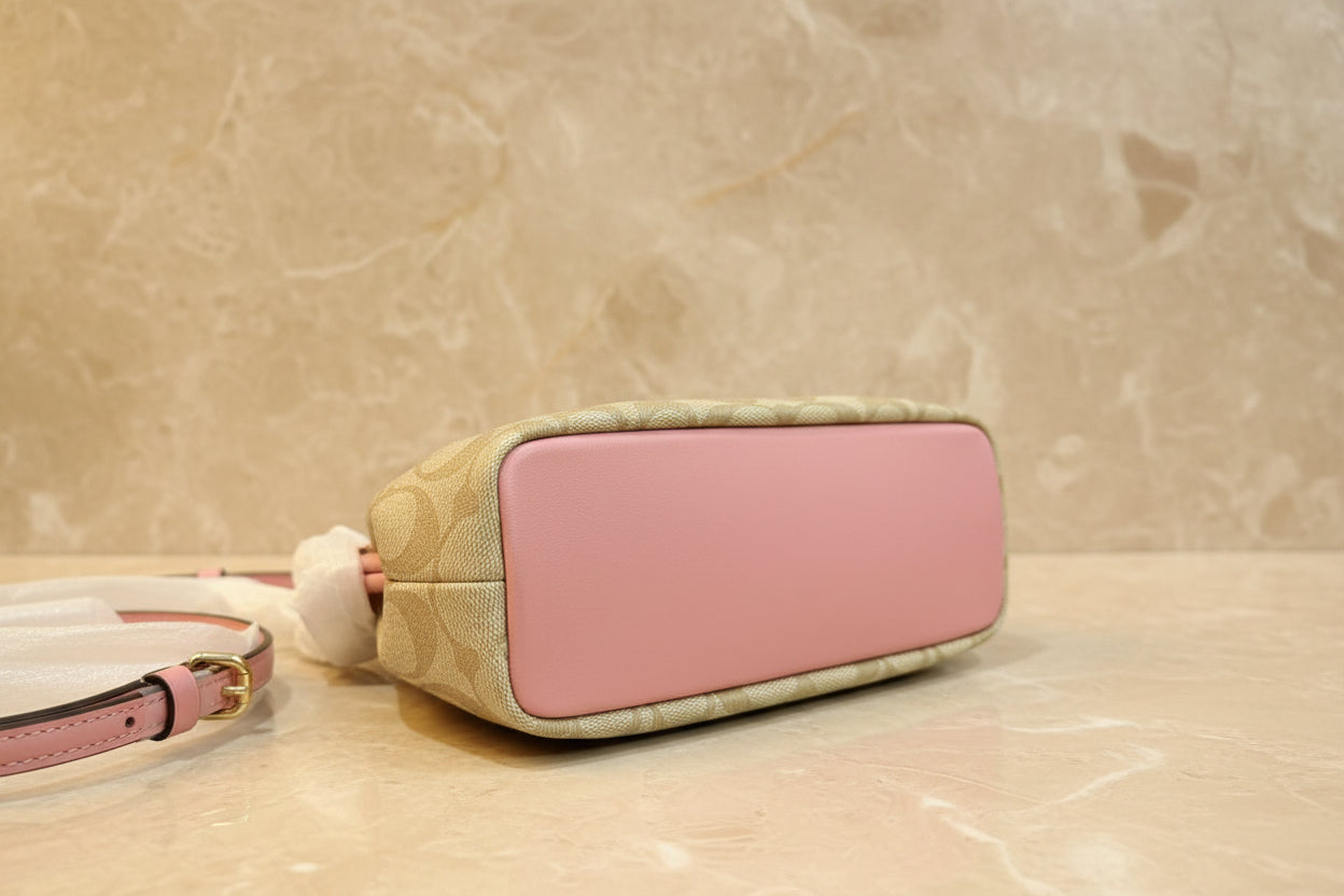 COACH NORA KISSLOCK CLUTCH/CROSSBODY IN SIGNATURE CHALK/IVORY/PINK