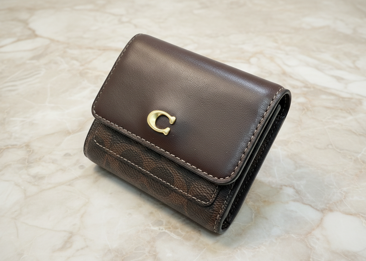 COACH MILA SMALL TRIFOLD WALLET - MAPLE COLOR SIGNATURE