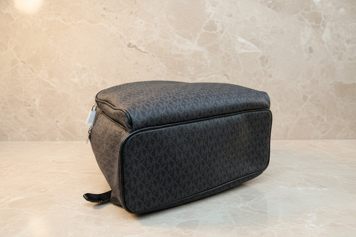 MICHAEL KORS ABBEY BACKPACK LARGE - SIGNATURE BLACK