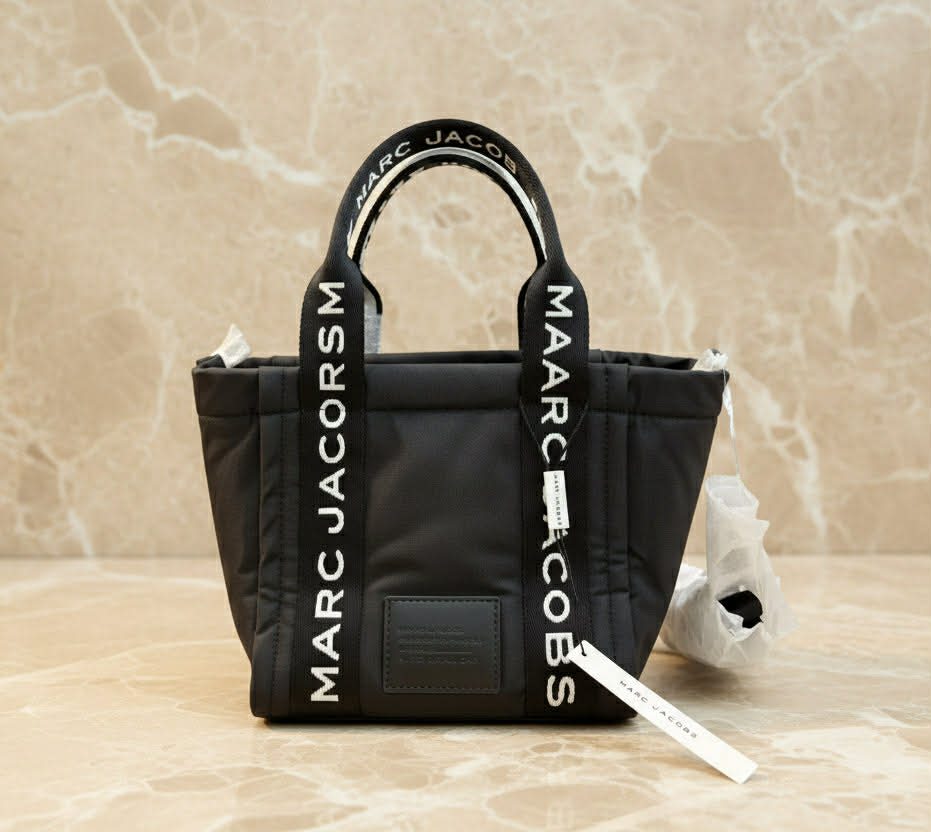 MARC JACOBS SMALL NYLON ZIP TOTE