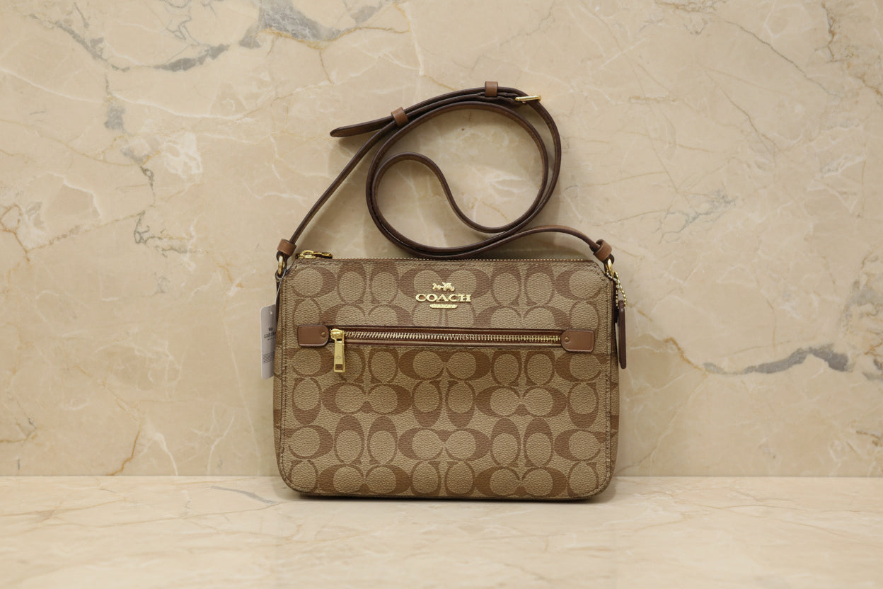 COACH GALLERY FILE CROSSBODY IN SIGNATURE CANVAS - KHAKI BROWN